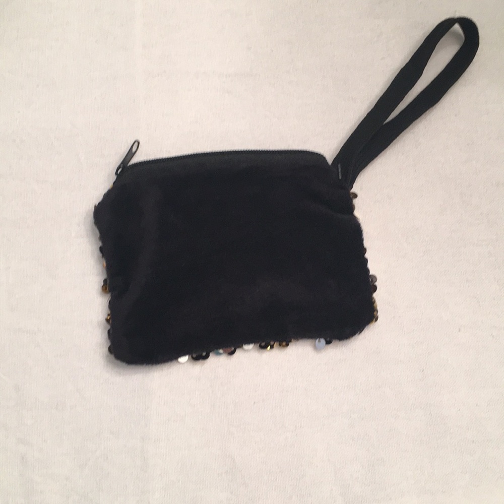 Wristlet - Picture 2 of 4